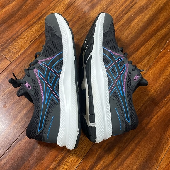 Woman’s ASICS everyday comfort amplifoam at athletic shoe Siz 8.5 - Picture 5 of 7